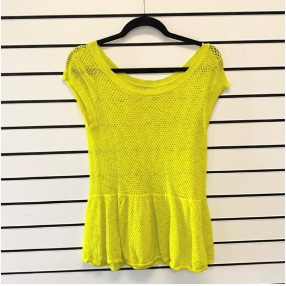 American Eagle Peplum Knit Top Size Medium